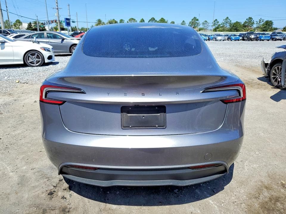 2025 TESLA MODEL 3 6