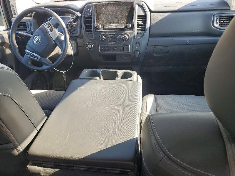 2021 NISSAN TITAN S 8