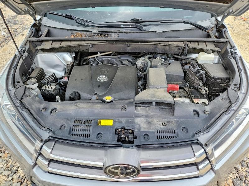 2017 TOYOTA HIGHLANDER LIMITED 12