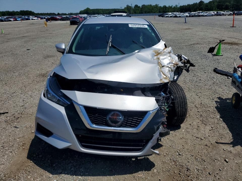 2021 NISSAN VERSA SV 5