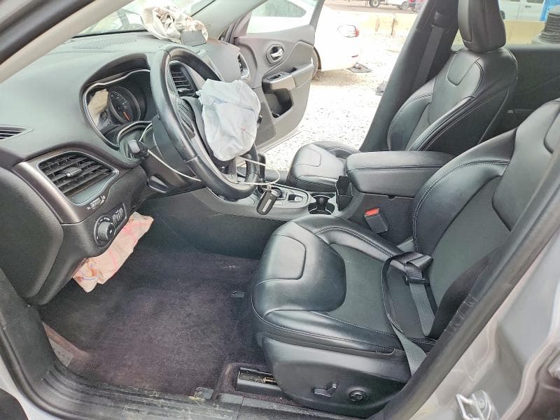 2019 JEEP CHEROKEE LATITUDE PLUS 7