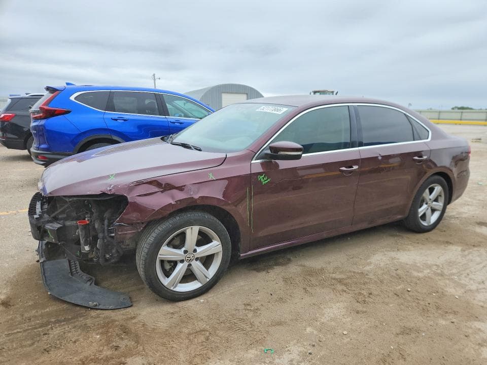 2014 VOLKSWAGEN PASSAT SE - 1