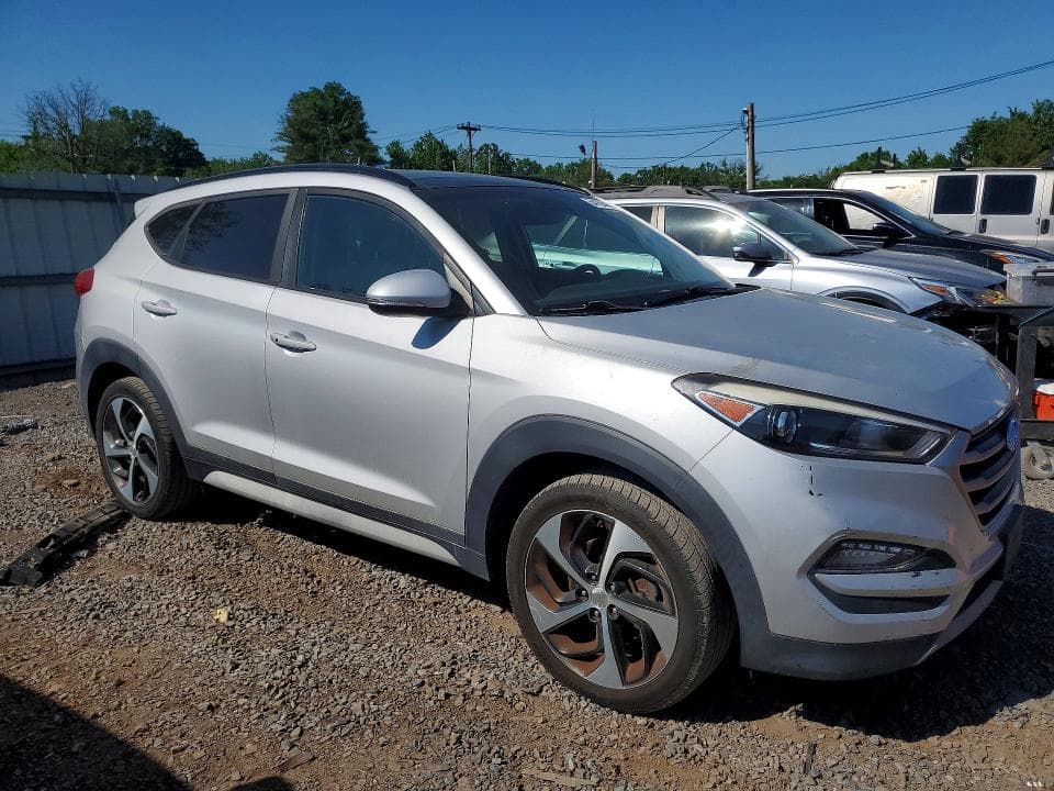 2018 HYUNDAI TUCSON VALUE 4