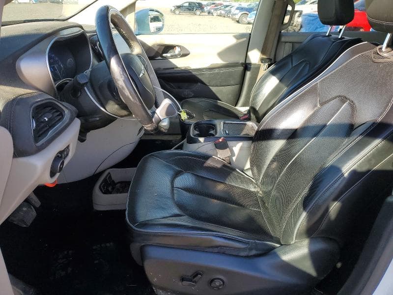 2018 CHRYSLER PACIFICA LIMITED 7