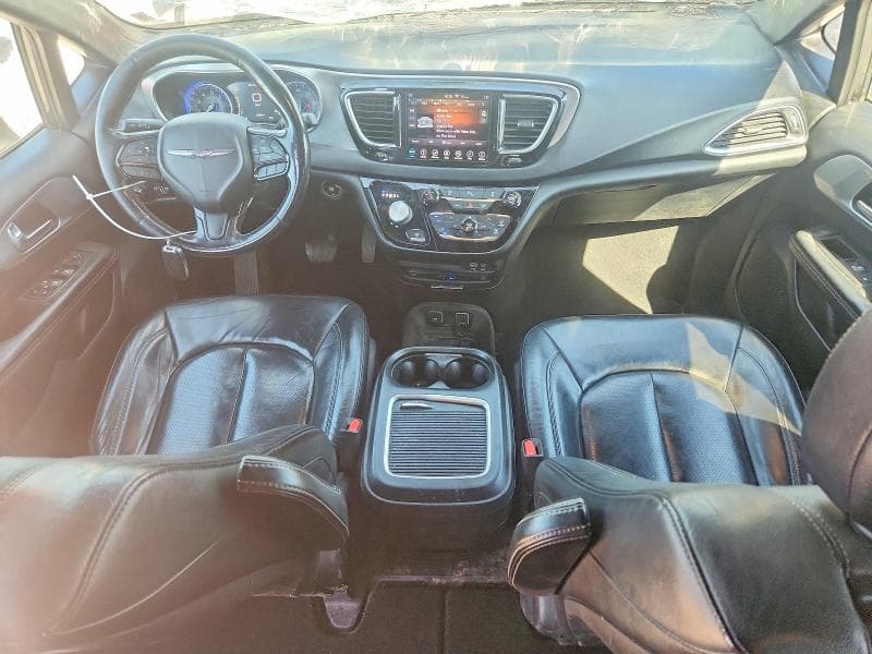 2019 CHRYSLER PACIFICA T 8