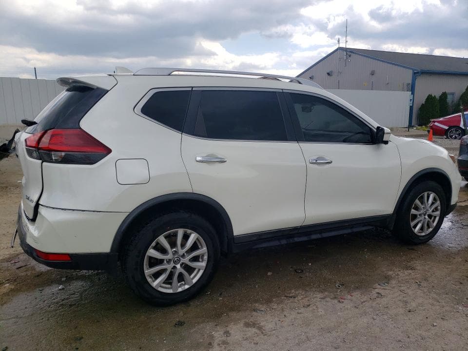 2018 NISSAN ROGUE SV 3