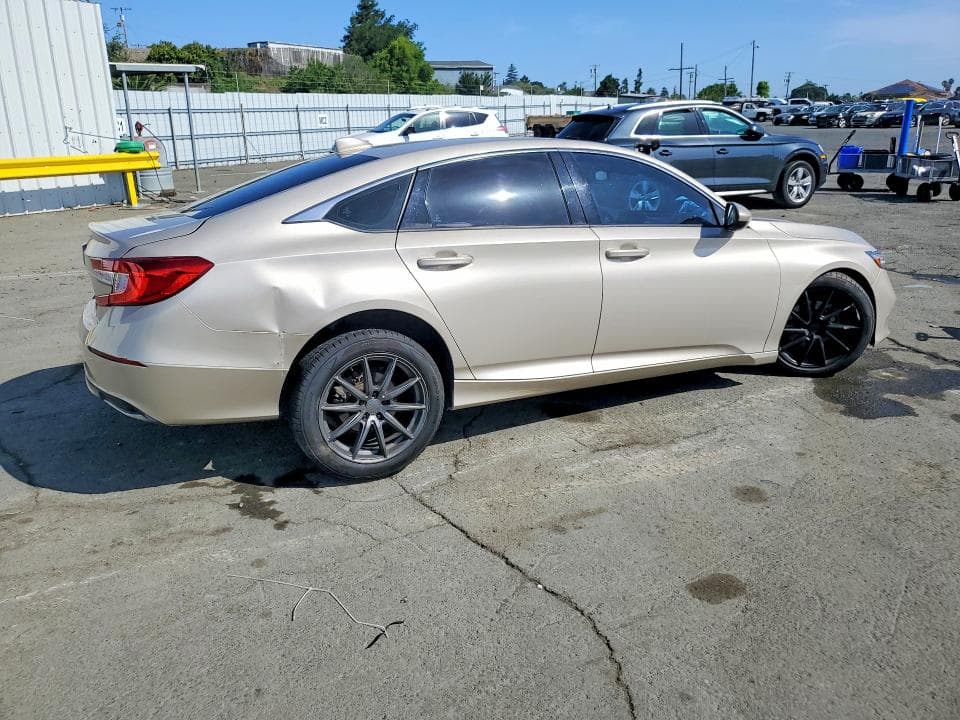 2018 HONDA ACCORD LX 3