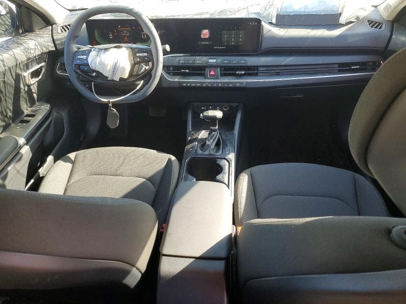 2026 KIA K4 LXS 8