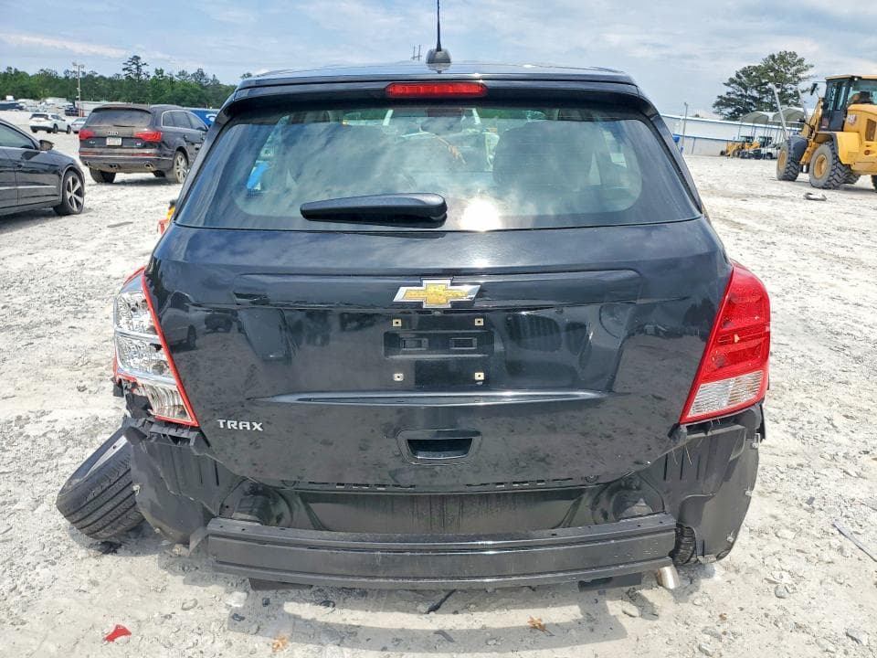 2020 CHEVROLET TRAX LS 6