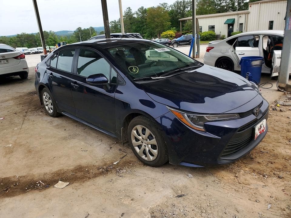 2026 TOYOTA COROLLA LE 4