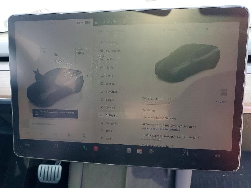 2023 TESLA MODEL Y 9