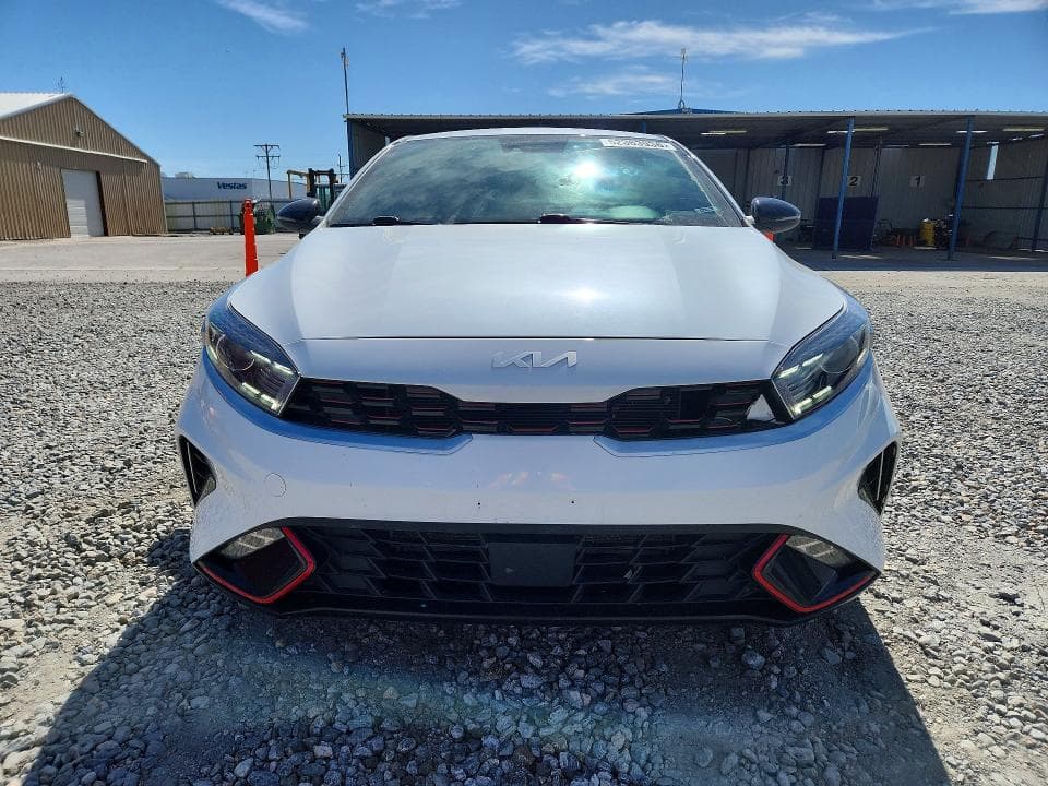 2023 KIA FORTE GT LINE 5