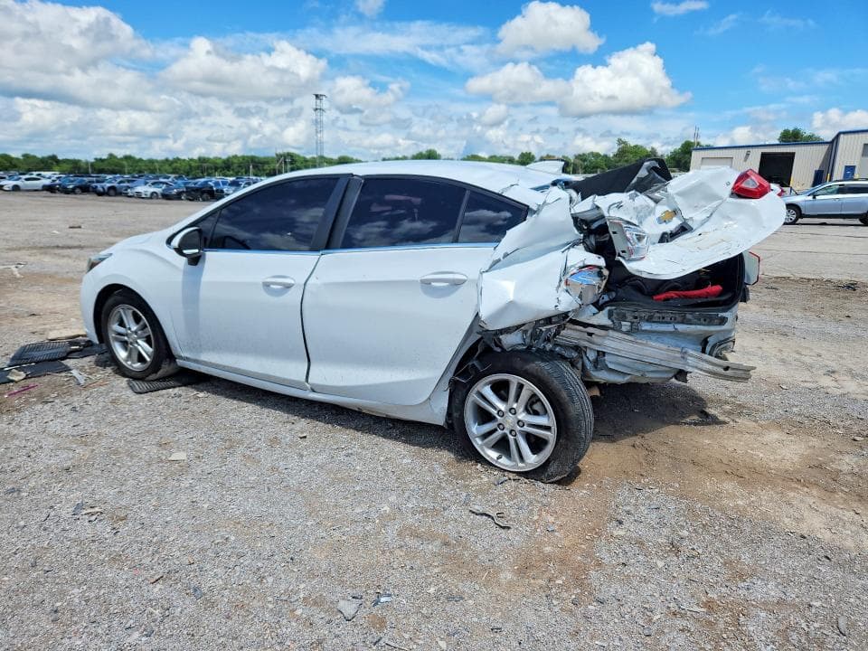 2017 CHEVROLET CRUZE 2