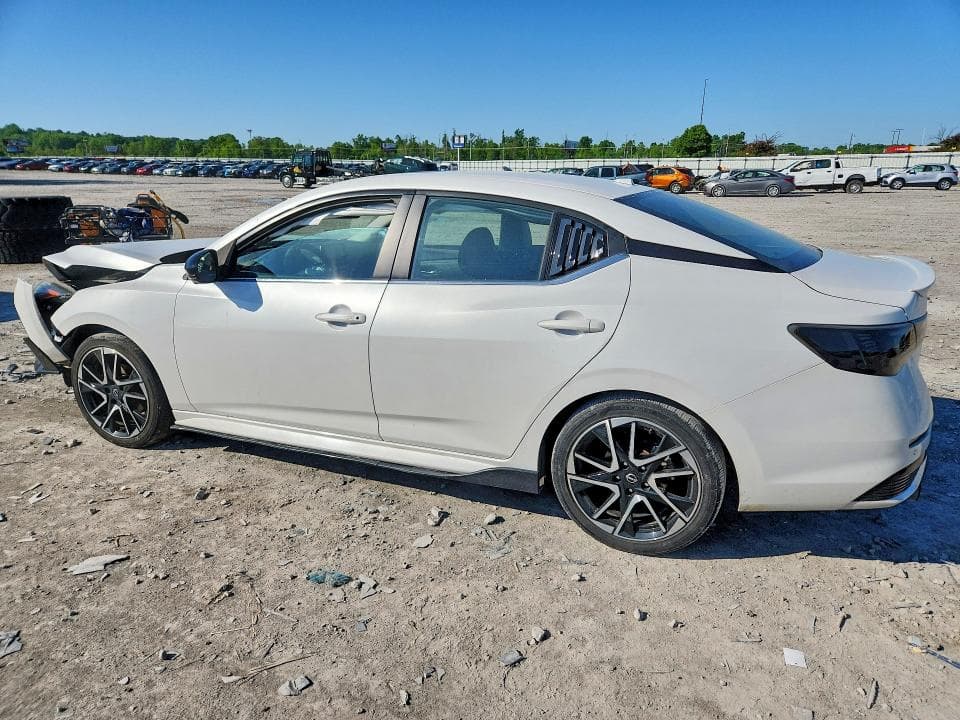 2024 NISSAN SENTRA SR 2