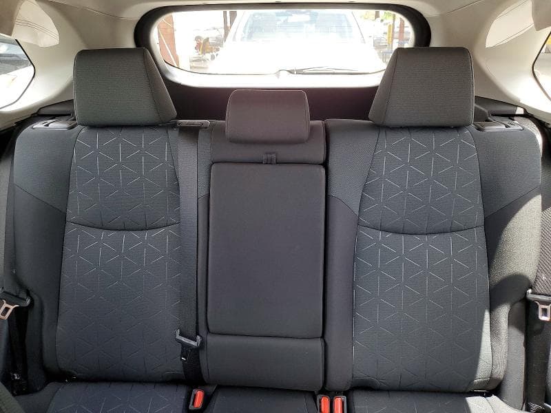 2025 TOYOTA RAV4 XLE 10