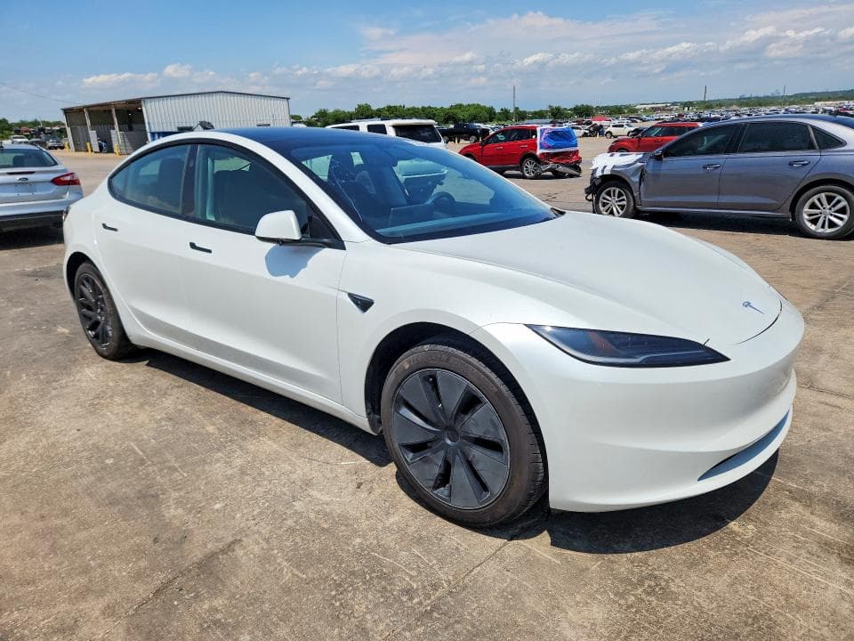 2025 TESLA MODEL 3 4