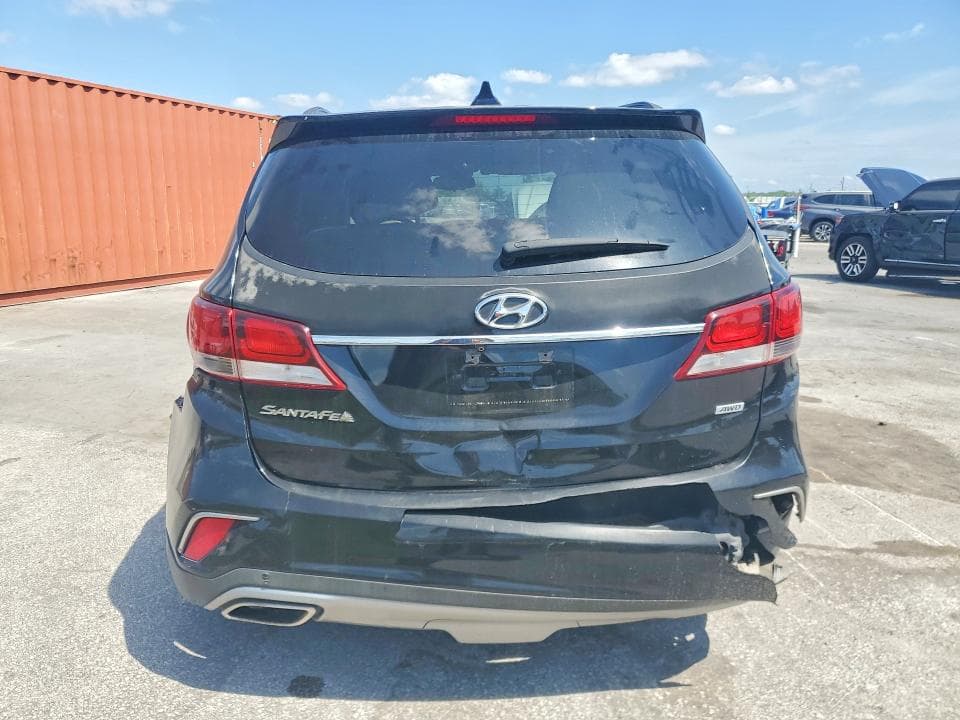 2017 HYUNDAI SANTA FE SE 6