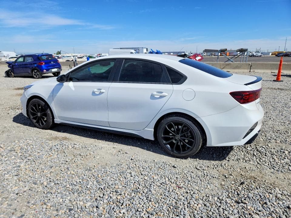 2023 KIA FORTE GT LINE 2