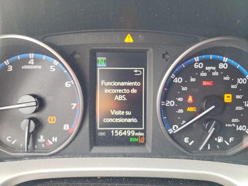 2018 TOYOTA RAV4 XLE 9