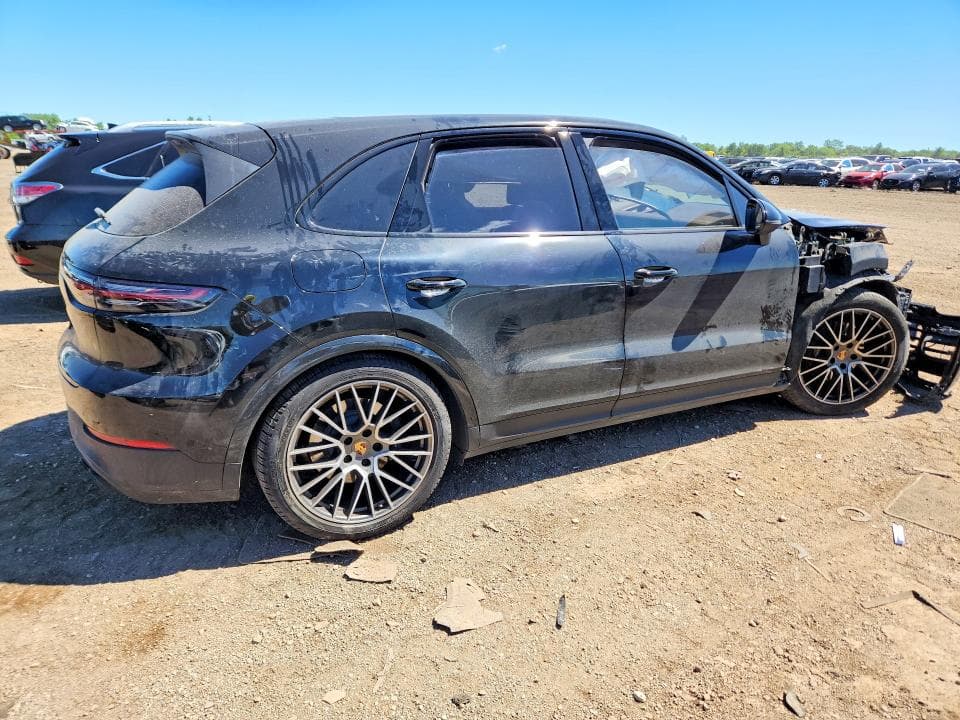 2023 PORSCHE CAYENNE E-HYBRID 3