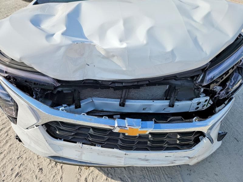 2025 CHEVROLET TRAX 1LT 12