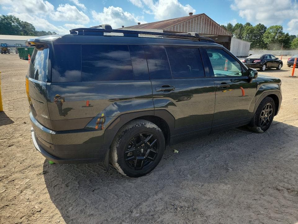 2024 HYUNDAI 4DR 3