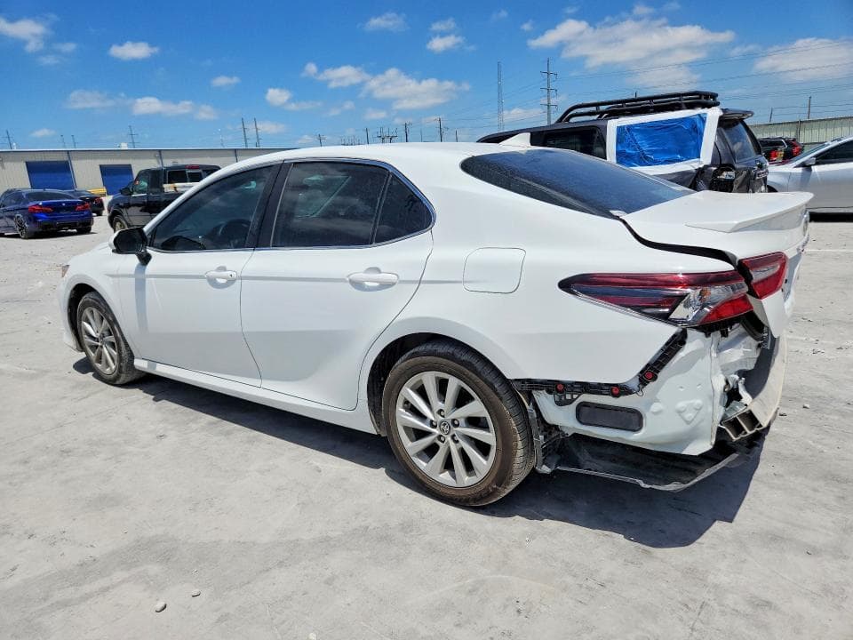 2023 TOYOTA CAMRY LE 2