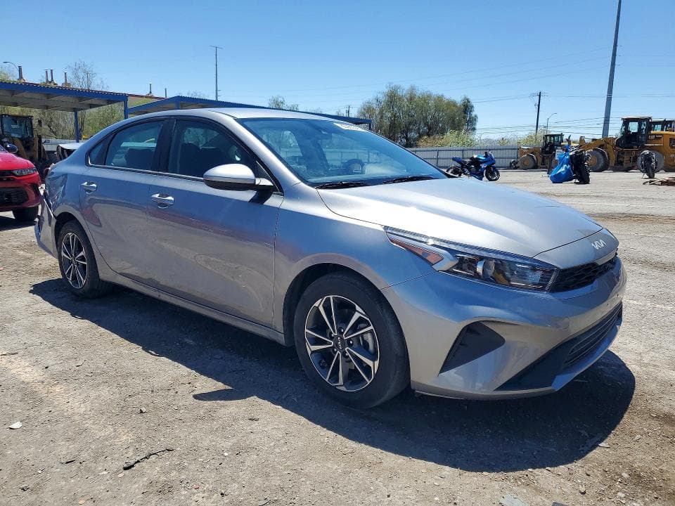 2024 KIA FORTE LXS 4