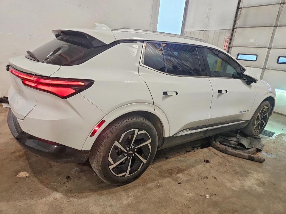 2024 CHEVROLET EQUINOX 2LT 3