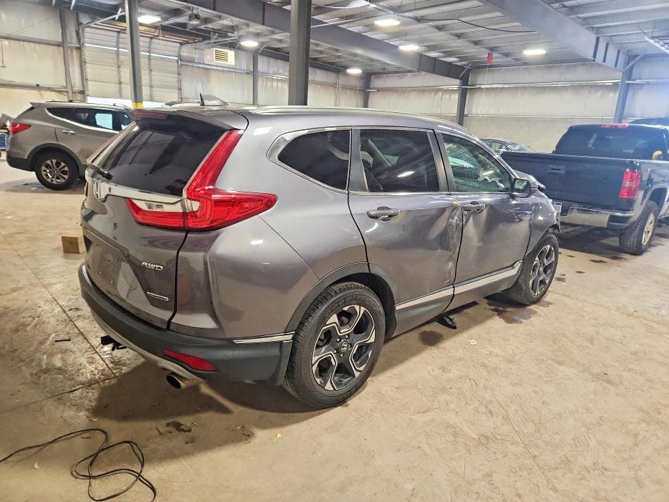 2018 HONDA CR-V TOURING 3