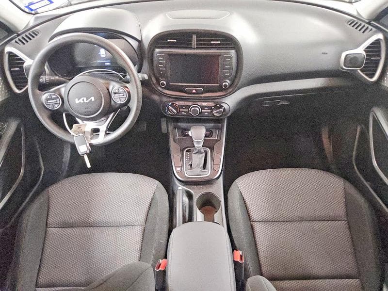 2025 KIA SOUL LX 8