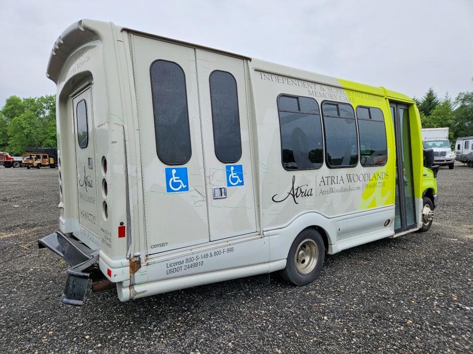 2017 FORD E 450 3