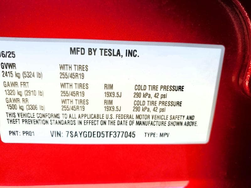 2026 TESLA MODEL Y 12