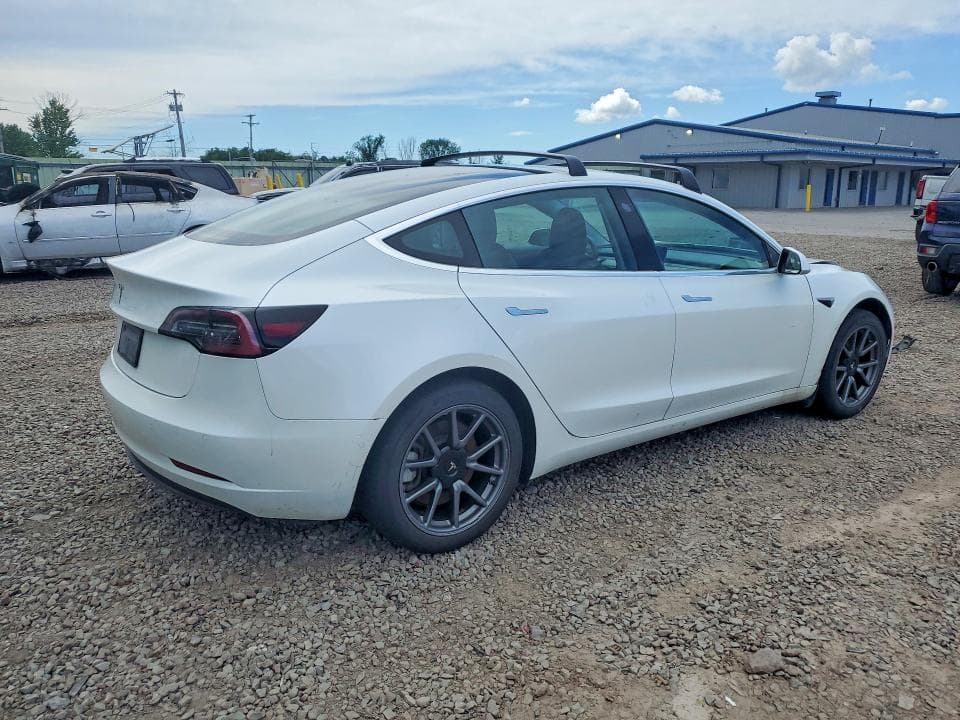 2020 TESLA MODEL 3 3