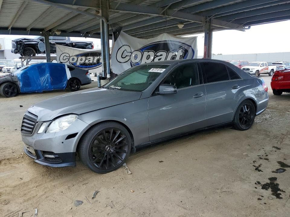 2011 MERCEDES-BENZ E-CLASS - 1