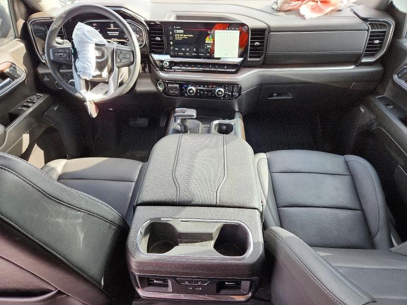 2024 GMC SIERRA K1500 SLT 8