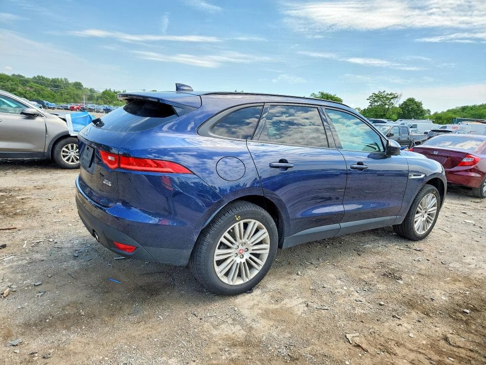 2018 JAGUAR F-PACE PREMIUM 3