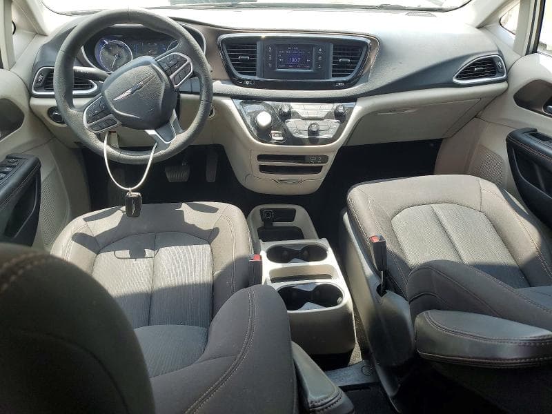 2017 CHRYSLER PACIFICA LX 8