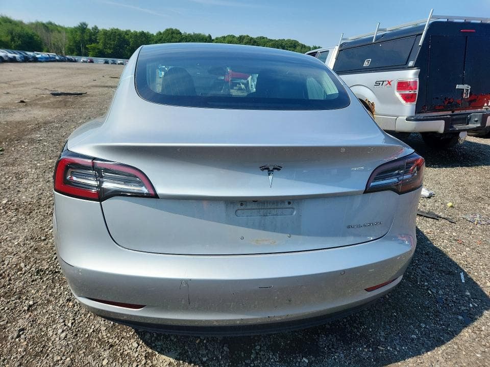 2018 TESLA MODEL 3 6