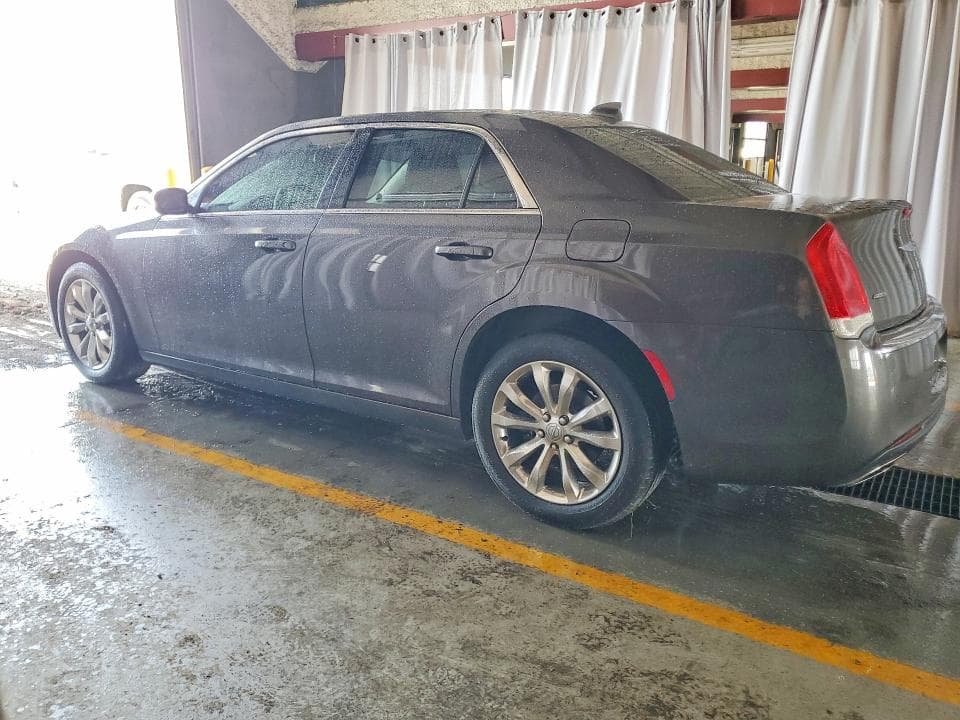 2021 CHRYSLER 300 TOURING 2