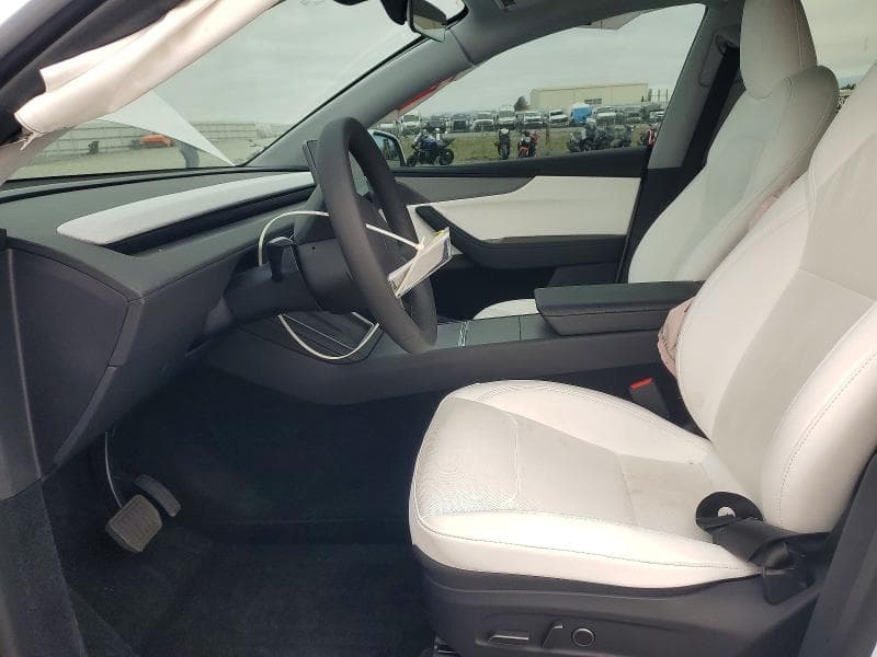 2026 TESLA MODEL Y 7