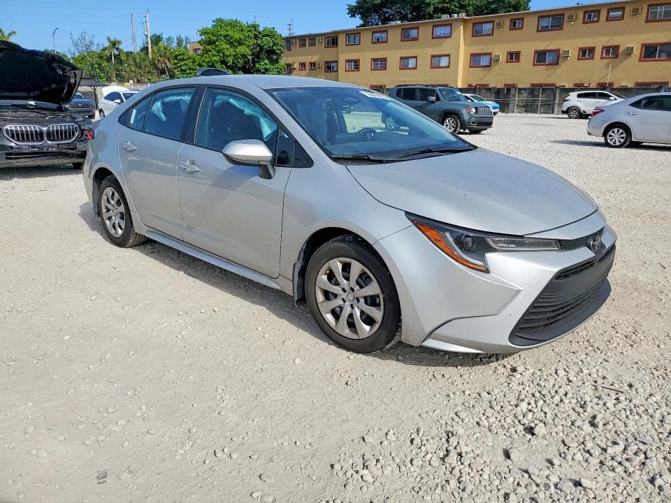2025 TOYOTA COROLLA LE 4