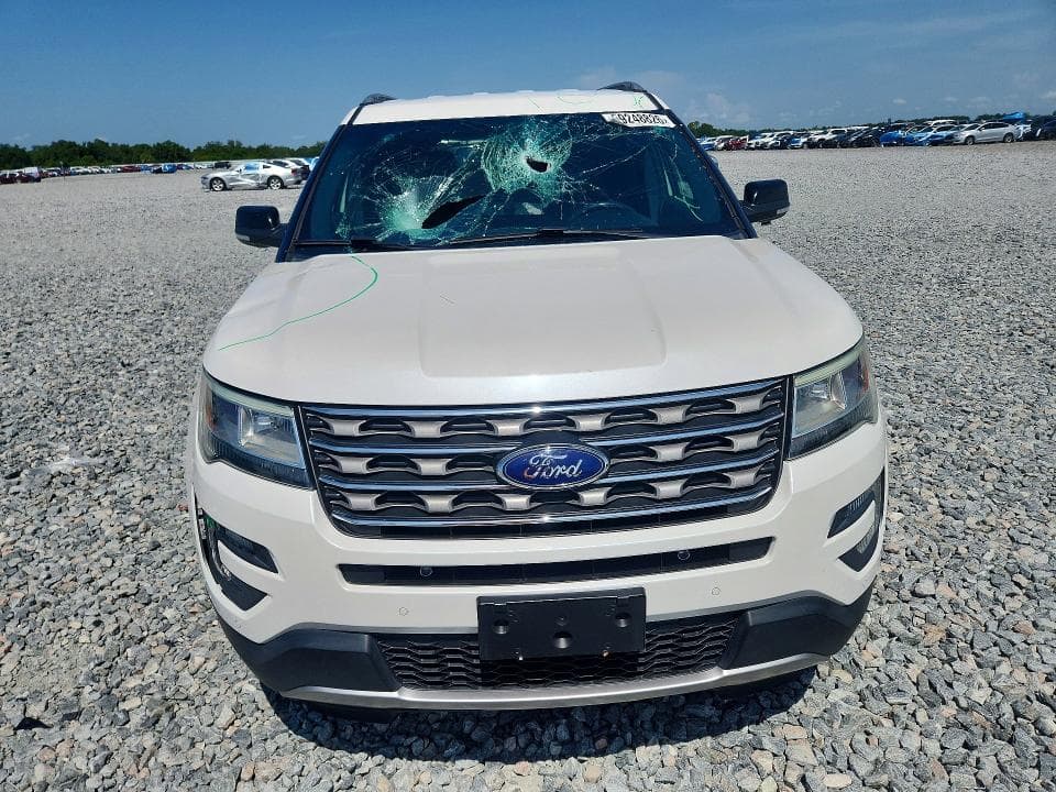 2017 FORD EXPLORER XLT 5