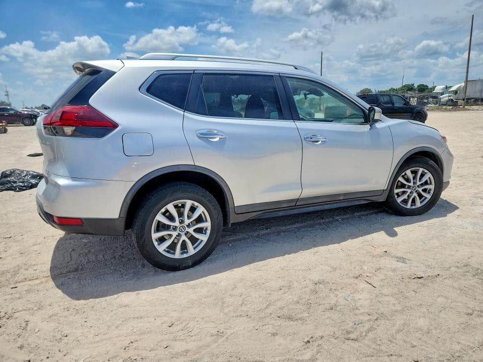 2020 NISSAN ROGUE SV 3