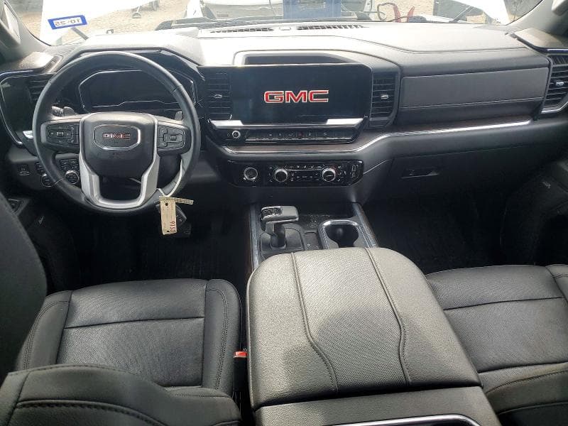 2023 GMC SIERRA K1500 SLT 8