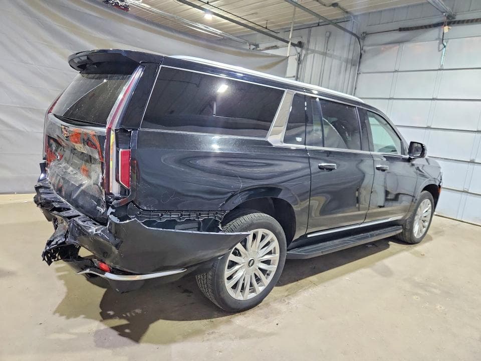 2023 CADILLAC ESCALADE ESV LUXURY 3
