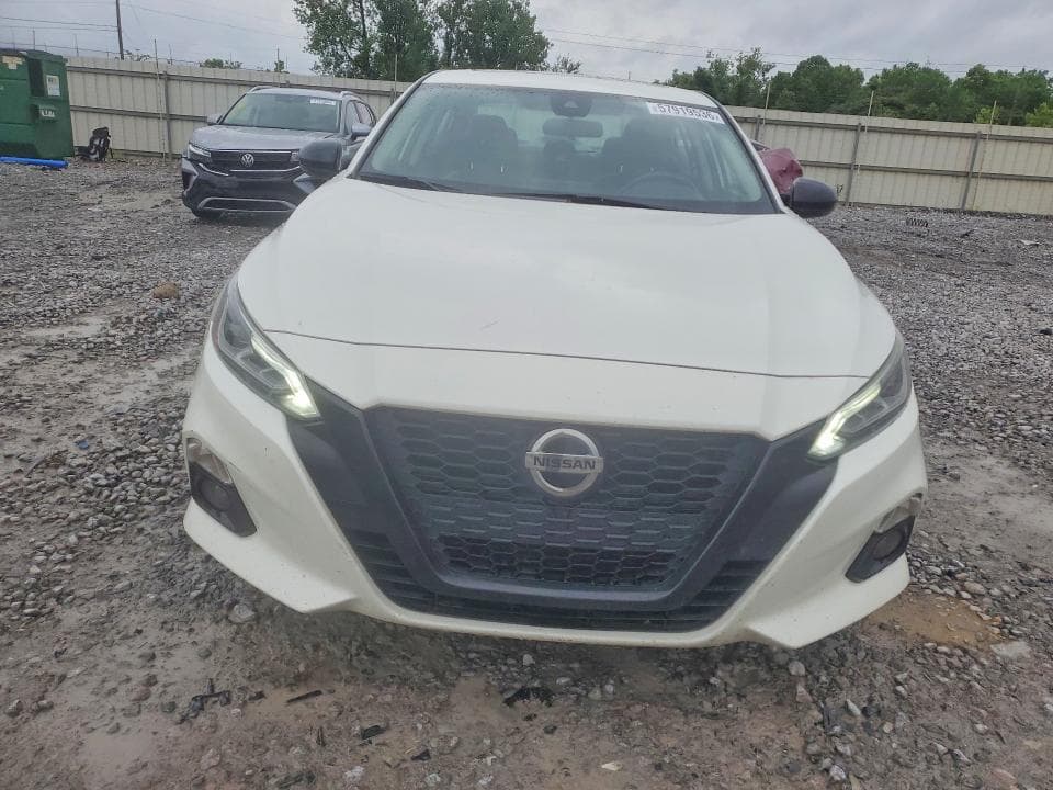 2022 NISSAN ALTIMA SR 5