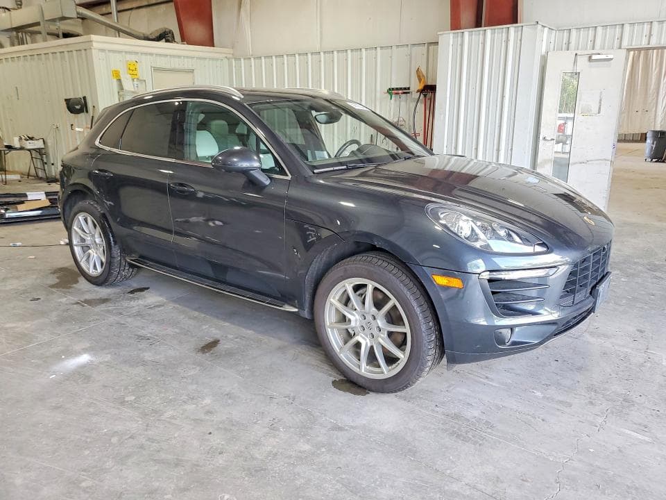 2017 PORSCHE MACAN S 4