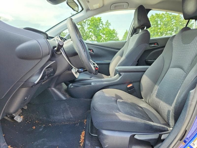 2017 TOYOTA PRIUS TWO 7