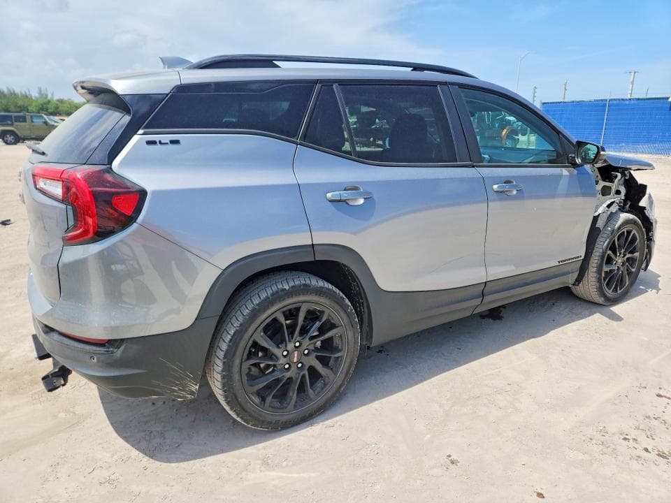 2023 GMC TERRAIN SLE 3